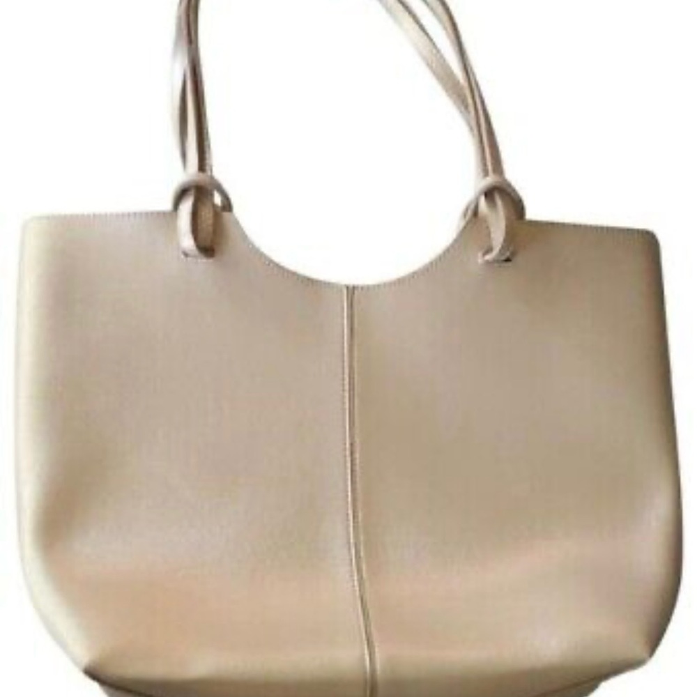Neiman Marcus Champagne Gold Tote with Structured Design NWOT - Picture 1 of 5